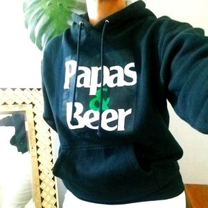 Black Hoodie Papas & Beer